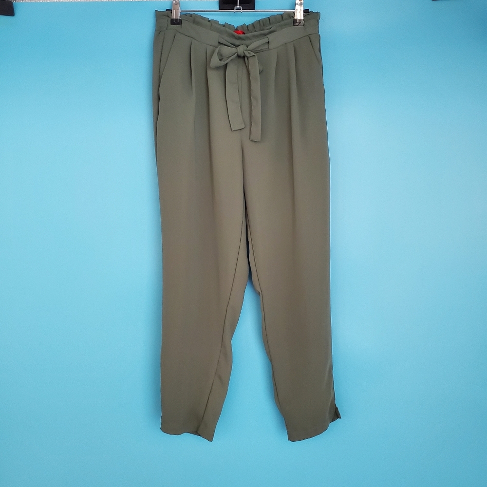 Hot Kiss Trousers Size 7 Olive Green Cropped Tapered